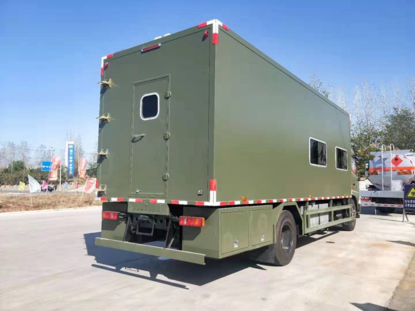  東風(fēng)天錦野戰(zhàn)宿營(yíng)車（8-12人）