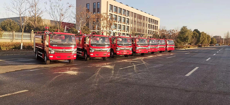 消防車(chē)廠(chǎng)家溫馨提示雨雪天氣行車(chē)注意事項(xiàng)